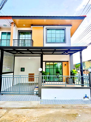 ขายทาวน์โฮม : บ้านหลังมุม ทำเลดี ใกล้รถไฟฟ้าสายสีชมพู หมู่บ้านพนาสนธิ์ ถ.นิมิตรใหม่ แขวงมีนบุรี เขตมีนบุรี ใกล้ตลาดมีนบุรี
