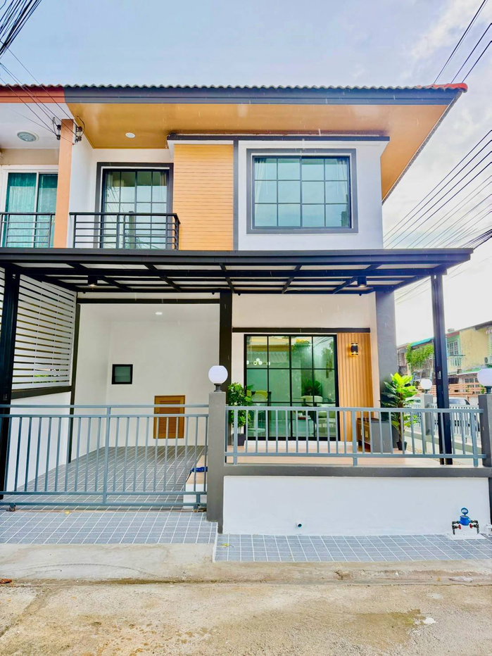 รูป บ้านหลังมุม ทำเลดี ใกล้รถไฟฟ้าสายสีชมพู หมู่บ้านพนาสนธิ์ ถ.นิมิตรใหม่ แขวงมีนบุรี เขตมีนบุรี ใกล้ตลาดมีนบุรี - รูปที่ 1/21