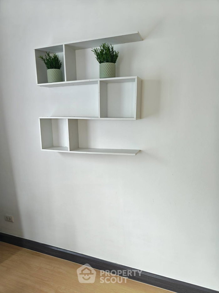 picture 6th-Floor 2-BR 60 Sqm Condo At The Nest Sukhumvit 22, 400m to MRT (ID 3143088) - 11/16