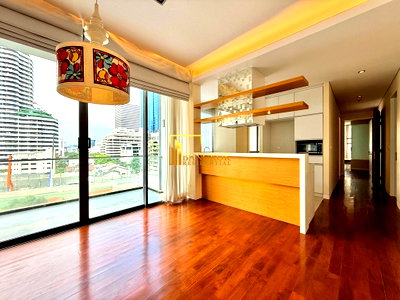 คอนโดให้เช่า : Domus | Spacious 2 Bedroom Luxury Condo in Asoke Area - BR4778CD