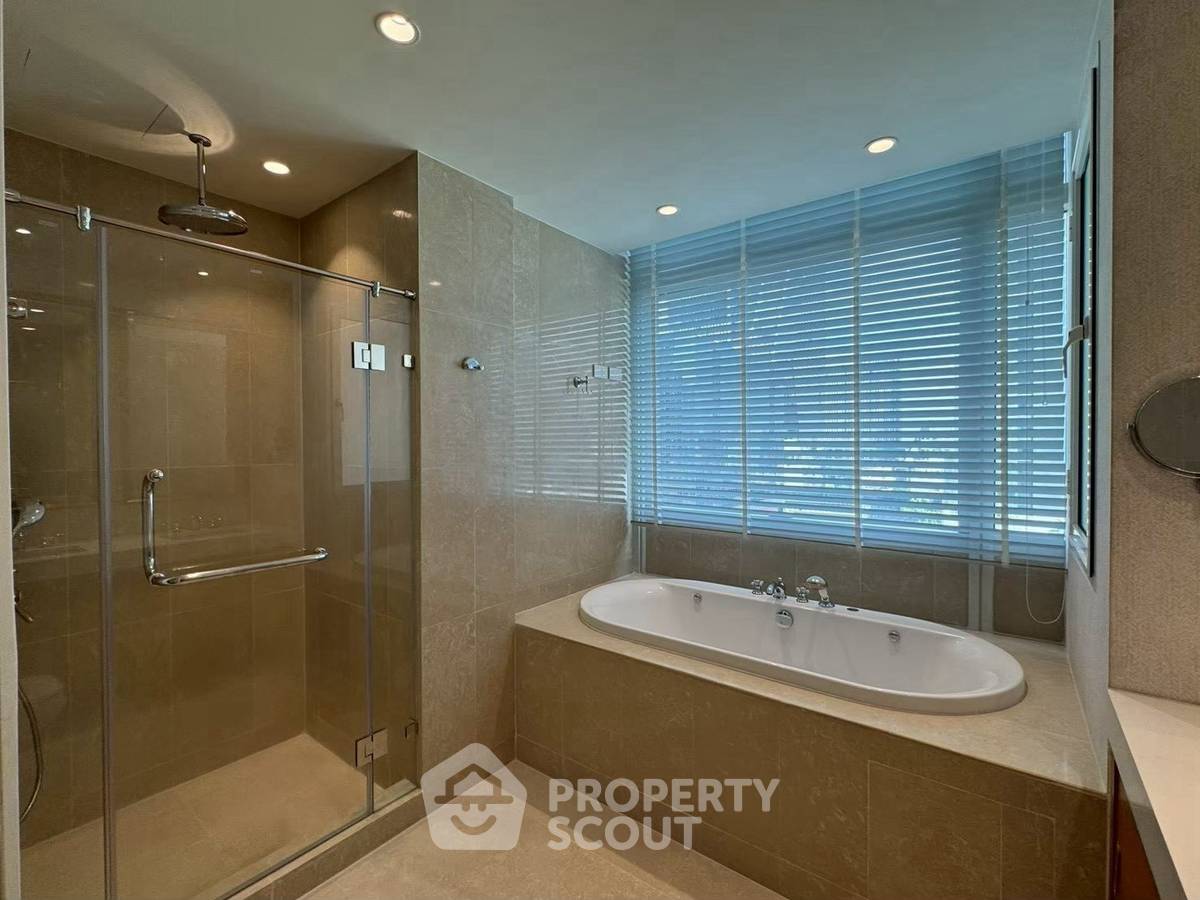 picture 3-BR 189 Sqm Condo For Rent At Athenee Residence, BTS Phloen Chit 200m (ID 2903593) - 19/19