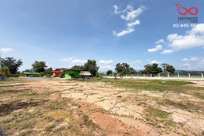 รูป ขายบ้านเดี่ยวพร้อมที่ดิน 4 ไร่ ถนนบ้านนา-แก่งคอย  ตำบลเขาเพิ่ม บ้านนา นครนายก  พร้อมอยู่ - รูปที่ 9/10