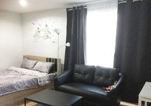 For rent: Regent Home 19 Sukhumvit 93, 8th floor.