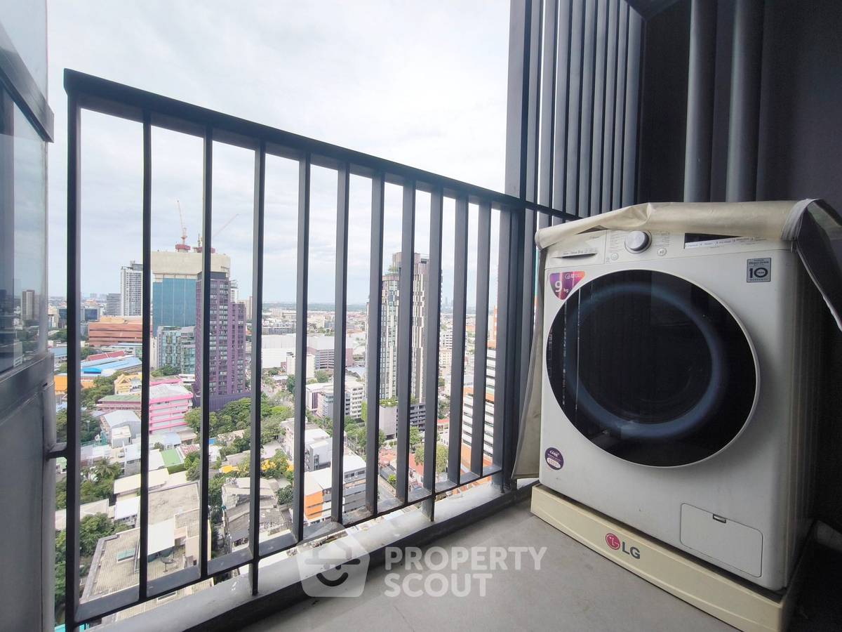 picture Pet-Friendly 1-BR 30 Sqm High-Floor At Maru Ekkamai 2, BTS Ekkamai (ID 2776557) - 6/7