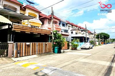 โฮมออฟฟิศ กรุงเทพมหานคร : ขายโฮมออฟฟิศ 3.5 ชั้น 35 ตร.ว.ถนนเสรีไทย หมู่บ้านพนาสนธิ์ แกรนด์วิลล์ เสรีไทย 68 