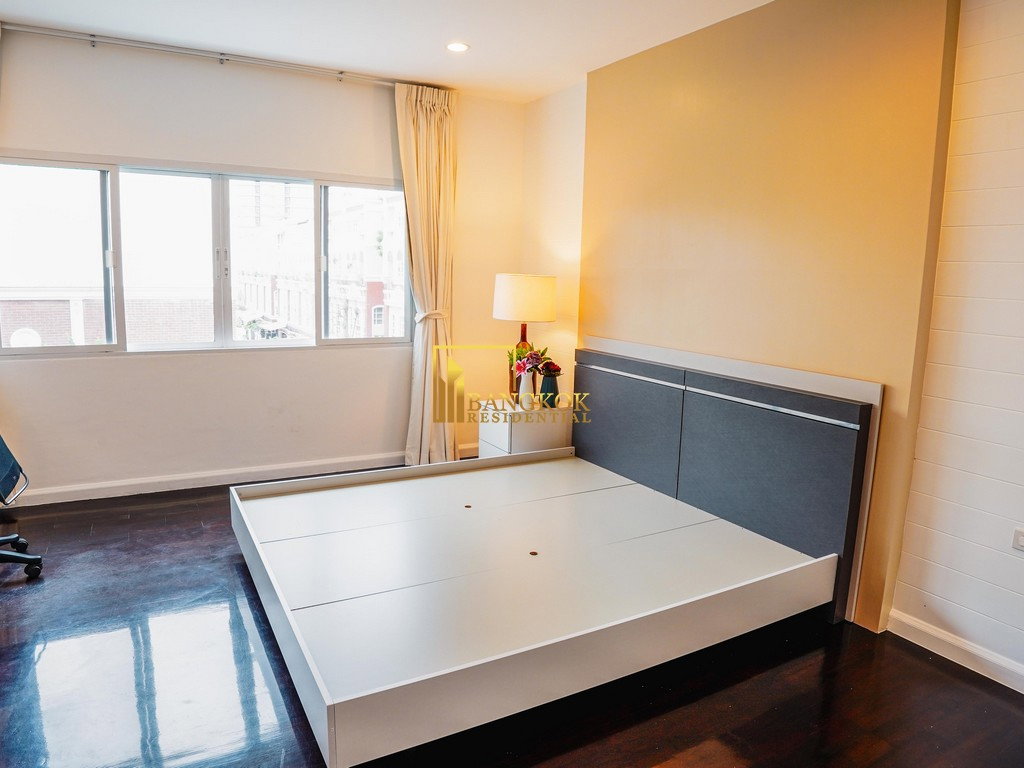 รูป Spacious 3 Bedroom Townhouse For Rent in Silom Area - BR8972TH - รูปที่ 10/27