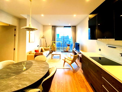 คอนโดให้เช่า : Muniq Langsuan | 2 Bedroom Super Luxury Condo in Prime Location - BR15611CD