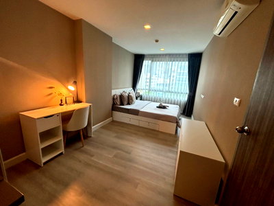 Condos for rent : P696 Condo for rent Metro luxe Ratchada (Metro luxe Ratchada), very beautiful room, fully furnished, has washing machine, ready to move in