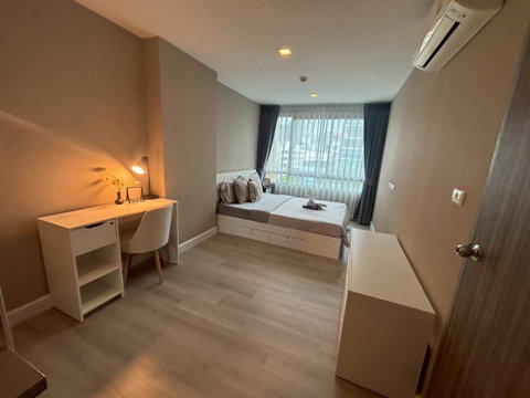 P696 Condo for rent Metro luxe Ratchada (Metro luxe Ratchada), very beautiful room, fully furnished, has washing machine, ready to move in