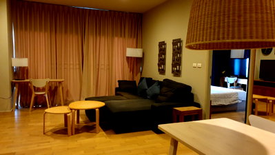 Condos for sale : NOBLE REVEAL – Best Market Value High Floor Two Bedroom in Ekkamai at 10.5MB