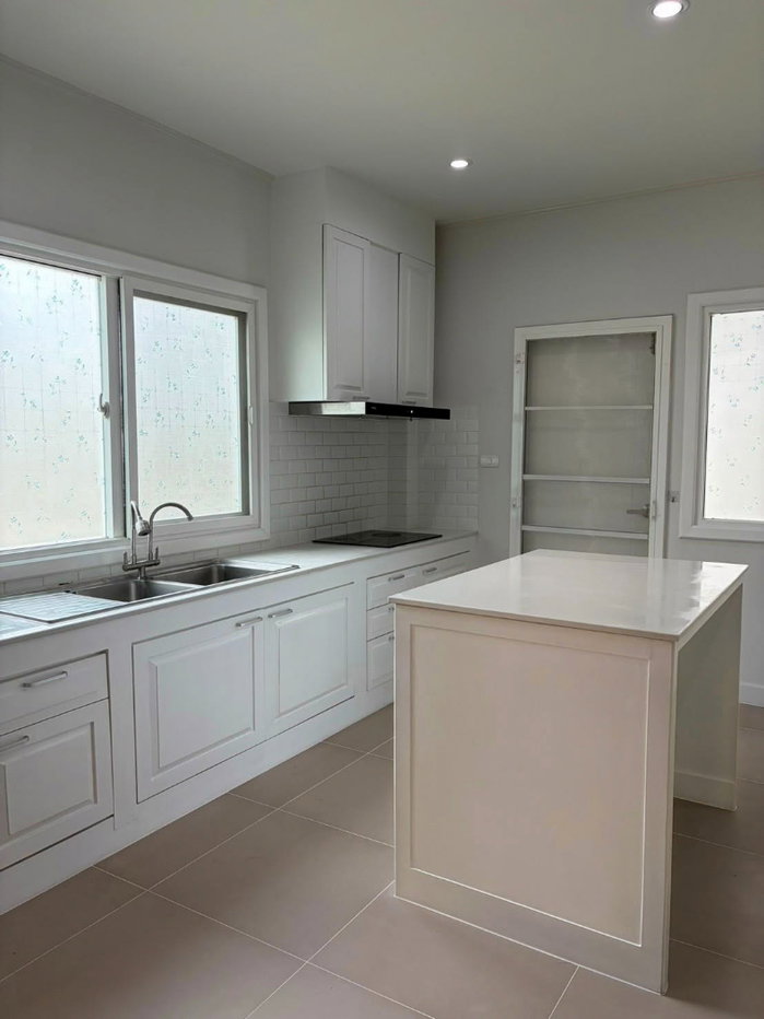picture 2-Storey Detached House for Rent in a Peaceful Residential Project - 9/21