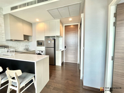 Q Asoke near MRT Phetchaburi Station Beautiful Room, Ready-to-move-in