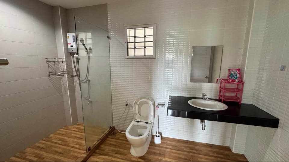 รูป 🏡 ให้เช่าด่วน! บ้านชั้นเดียว ทำเลท่ารั้ว-สันปูเลย ใกล้ตลาด-สิ่งอำนวยความสะดวกครบ 📞 063-664-9056 - รูปที่ 6/10
