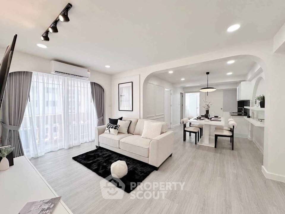 picture 2-BR Condo For Rent, Century Park Condominium, MRT Lat Phrao (ID 3120037) - 2/8