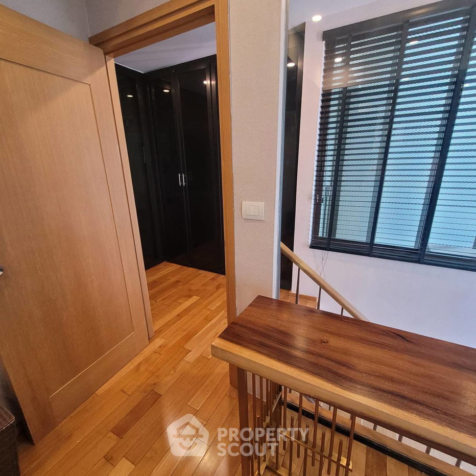 picture 1-BR 90 Sqm Condo At The Emporio Place, BTS Phrom Phong (ID 3140137) - 10/32