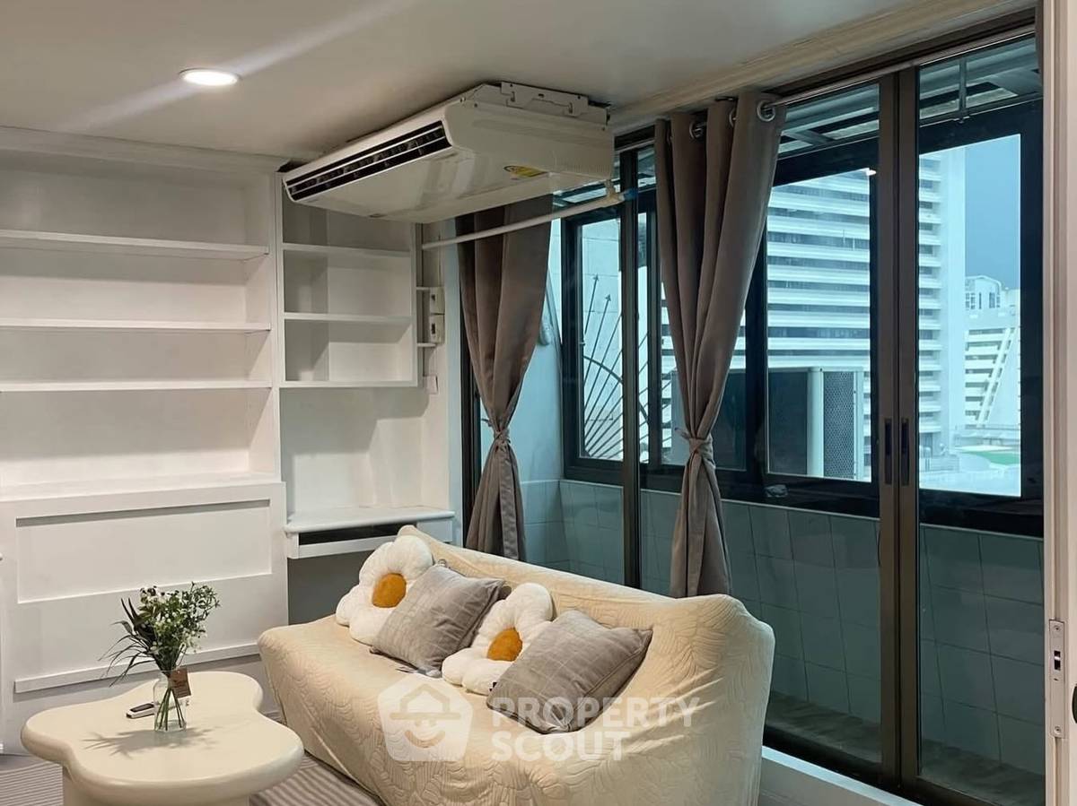 picture 2-BR Condo In Diamond Tower, BTS Chong Nonsi 90m (ID 3101349) - 5/15