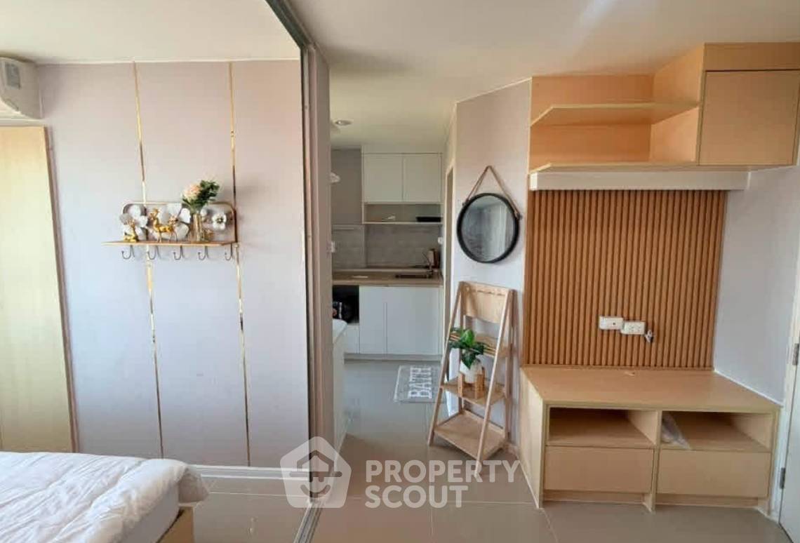 picture 1-BR Condo, Lumpini Seaview Jomtien, High-Floor 19th ð (ID 3143137) - 9/11