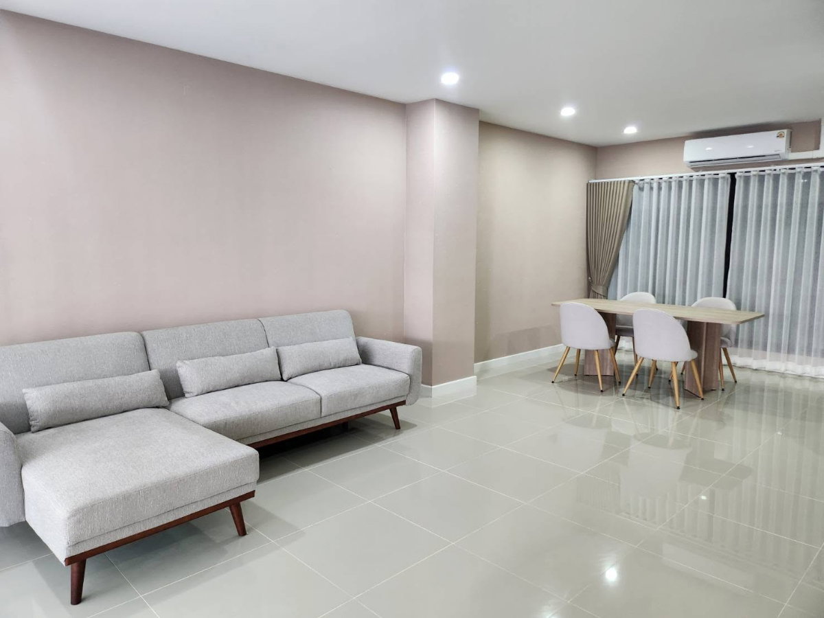 รูป 🏠 ขายบ้านเดี่ยว/ทาวน์โฮมพรีเมียม หมู่บ้านกาญจน์สิริ พายัพ ทำเลทองเกรด A ใกล้เมือง เดินทางสะดวกสุดๆ 📞 063-6649056 - รูปที่ 9/31
