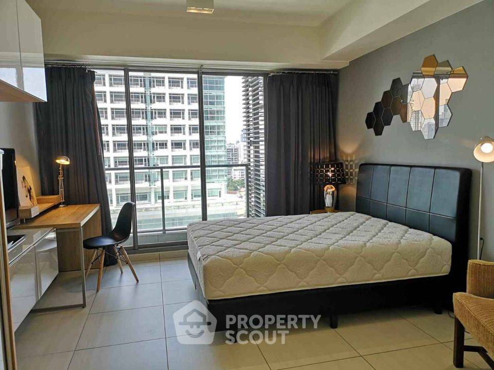 รูป คอนโด 1 ห้องนอน ชั้นสูง 15 The Lofts Ekkamai 28 ตร.ม. ห่าง BTS เอกมัย 200 ม. (ID 1563550) - รูปที่ 1/8
