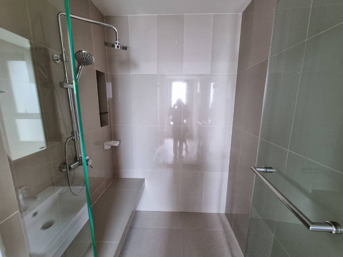picture Available for rent! Quinn Ratchada17. A Cozy 2 Bedroom with  68sqm. High floor unblocked view. Ready to move in. - 16/18