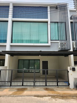 🏠 For Sale: Premium Detached House/Townhome, Kanjsiri Phayap Village, Prime Location Near City 📞 063-6649056