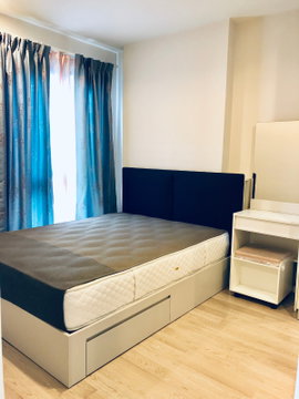 P-150361 | Centric Ratchada - Huai Khwang 🔥✨1-Bedroom Condo for Rent | Pool View | Fully Furnished | Washing Machine | Only 160 m to MRT Huai Khwang