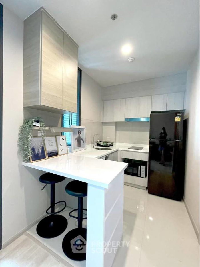 picture High-Floor 1-BR Condo At Life One Wireless, BTS Phloen Chit (ID 2573436) - 2/7