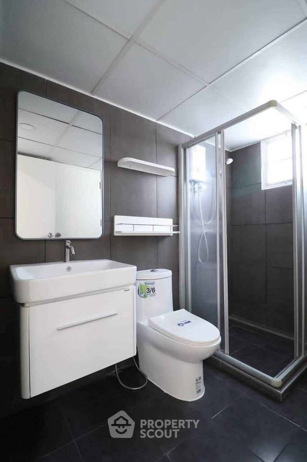 picture 2-BR Condo For Rent, Century Park Condominium, MRT Lat Phrao (ID 3120037) - 7/8