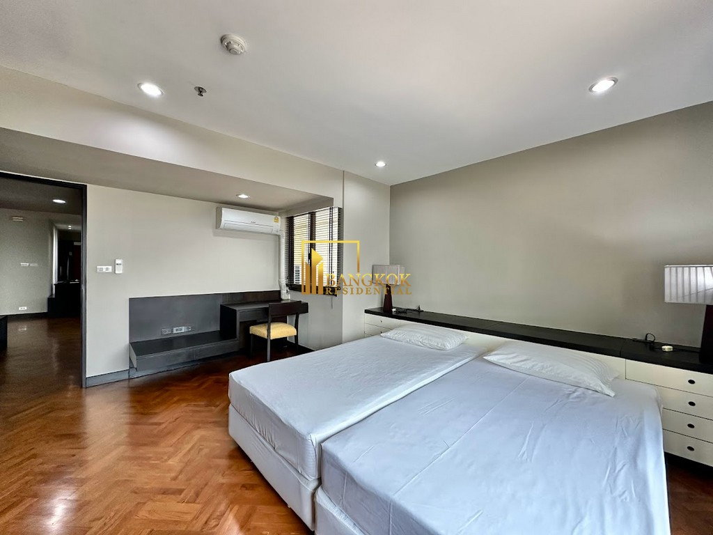 รูป Baan Suanpetch | Renovated 2 Bedroom Condo Near Em District - BR16243CD - รูปที่ 12/30