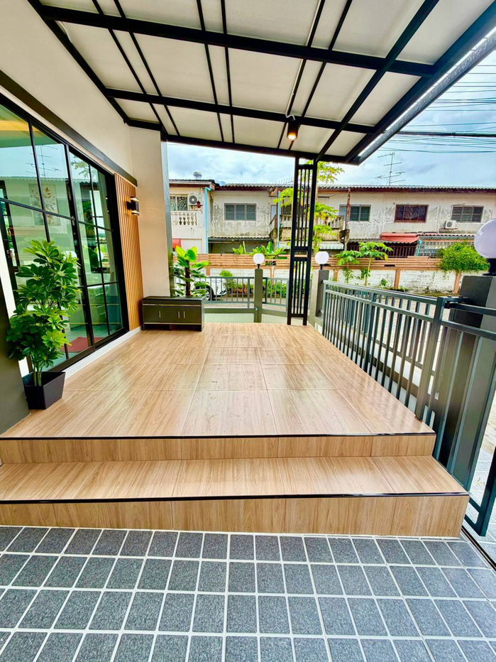 รูป บ้านหลังมุม ทำเลดี ใกล้รถไฟฟ้าสายสีชมพู หมู่บ้านพนาสนธิ์ ถ.นิมิตรใหม่ แขวงมีนบุรี เขตมีนบุรี ใกล้ตลาดมีนบุรี - รูปที่ 4/21
