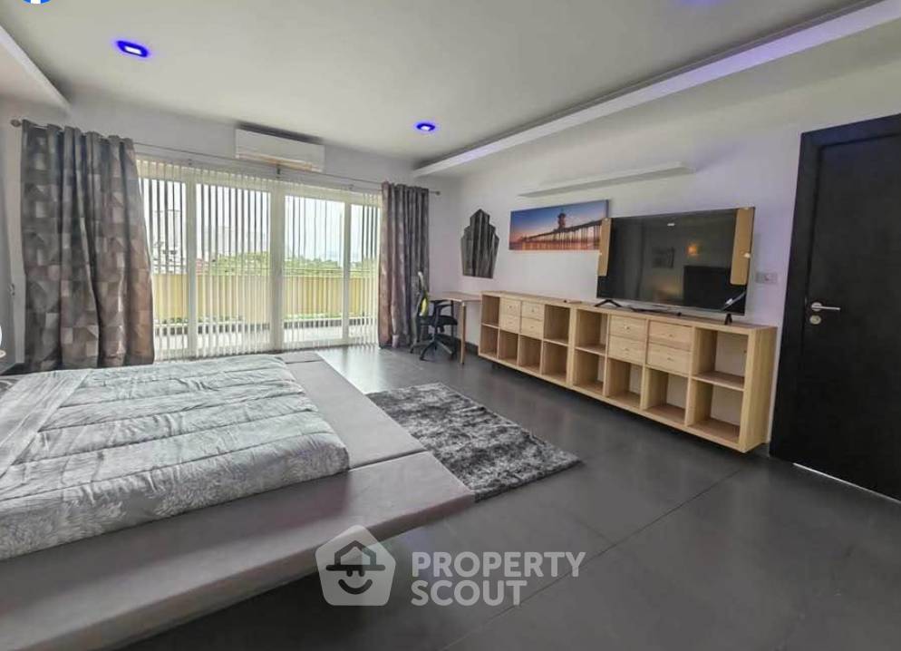 picture Pet-Friendly 1-BR Condo, View Talay Residence 5, Near Pratumnak Beach (ID 3143161) - 4/18