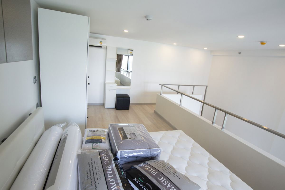 รูป 🔥 Knightsbridge Prime Sathorn ห้อง Duplex 1 ห้องนอน ชั้น 28 วิวเมือง ใจกลางสาทร เพียง 22,000 บาท/เดือน พร้อมเข้าอยู่! 🏙️✨ - รูปที่ 5/24