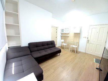รูปภาพ My Condo Sathorn - Taksin
🚅 Comfortable Living Just 2 Minutes from BTS Wongwian Yai