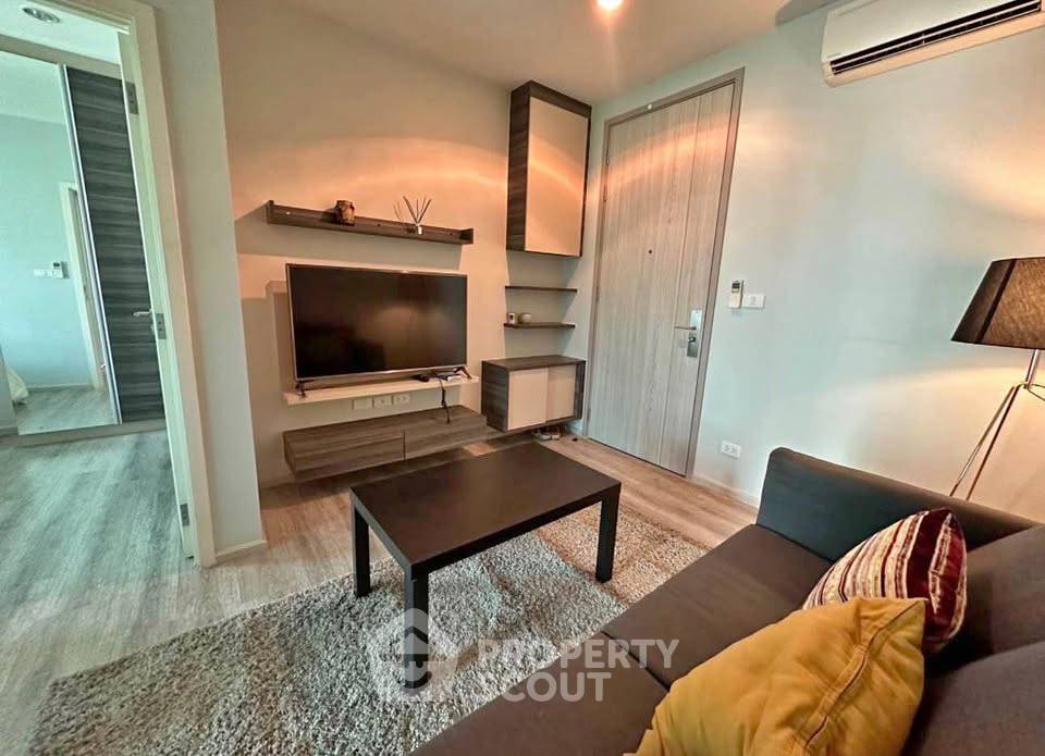 picture 1-BR Condo, Centric Ari Station, 200m To BTS Ari, Floor 10 (ID 3141826) - 1/6