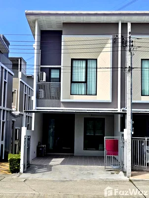 Townhouses for sale Bangkok : 3 Bedroom Townhouse cornor unit for sale at Time Home 62 6633117