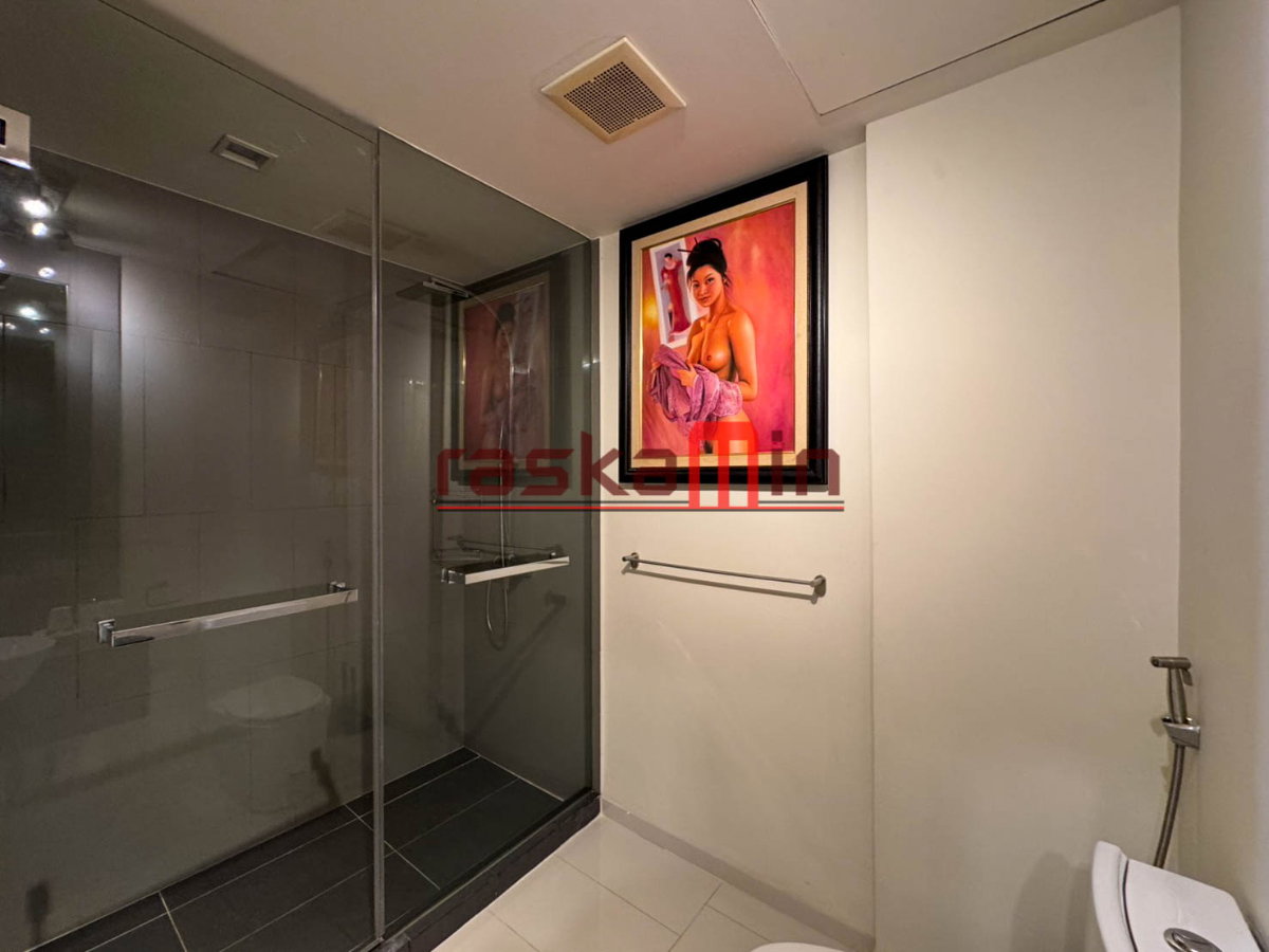 picture Zire Wongamat Condo for Rent – 2 Bedroom, High Floor, Building B - 12/15