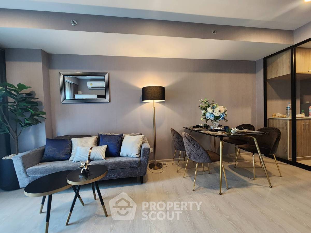 รูป คอนโด 2 ห้องนอนให้เช่า Knightsbridge พหลโยธิน อินเตอร์เชนจ์ ใกล้อนุสาวรีย์ (ID 821249) - รูปที่ 2/15