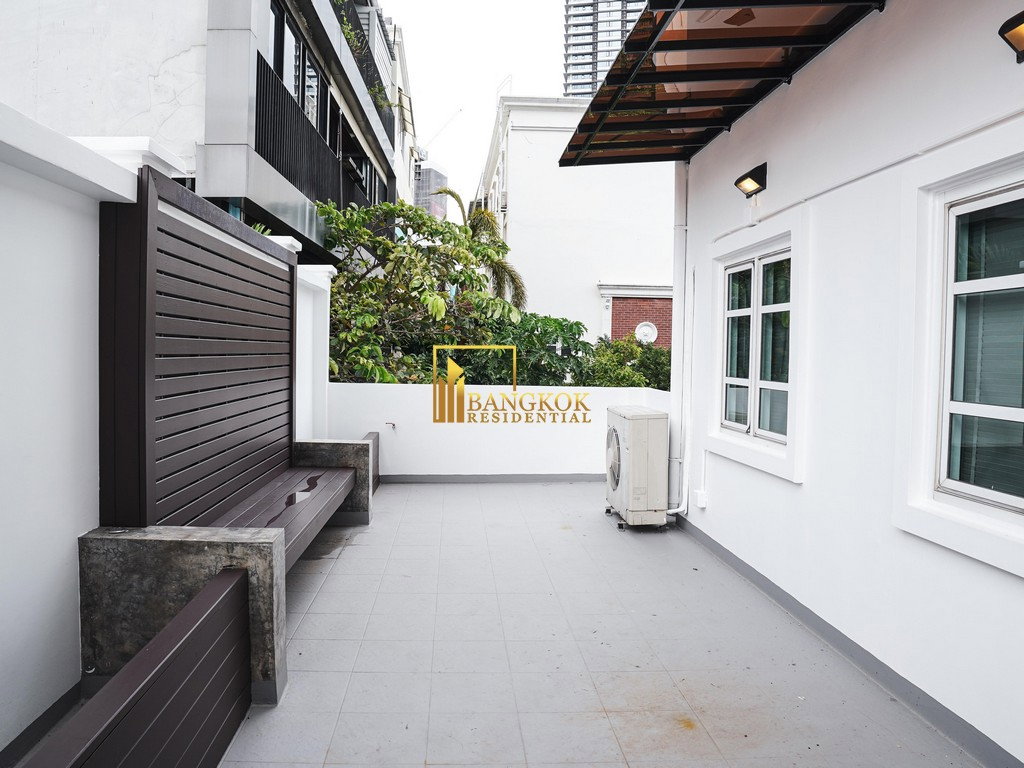 รูป Spacious 3 Bedroom Townhouse For Rent in Silom Area - BR8972TH - รูปที่ 24/27