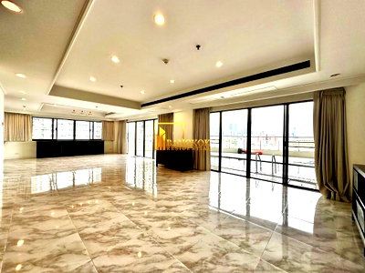 Condos for sale : Le Raffine 24 | Renovated 4 Bed Duplex Condo With Private Pool - BR18894CD