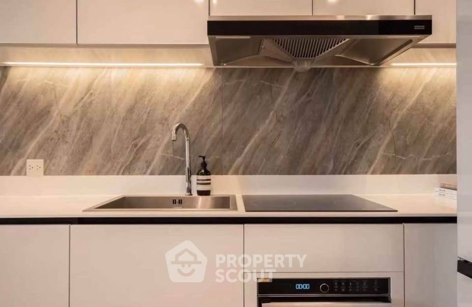 picture Pet-Friendly 2-BR Condo In Maru Ekkamai 2, BTS Ekkamai (ID 2428165) - 12/15