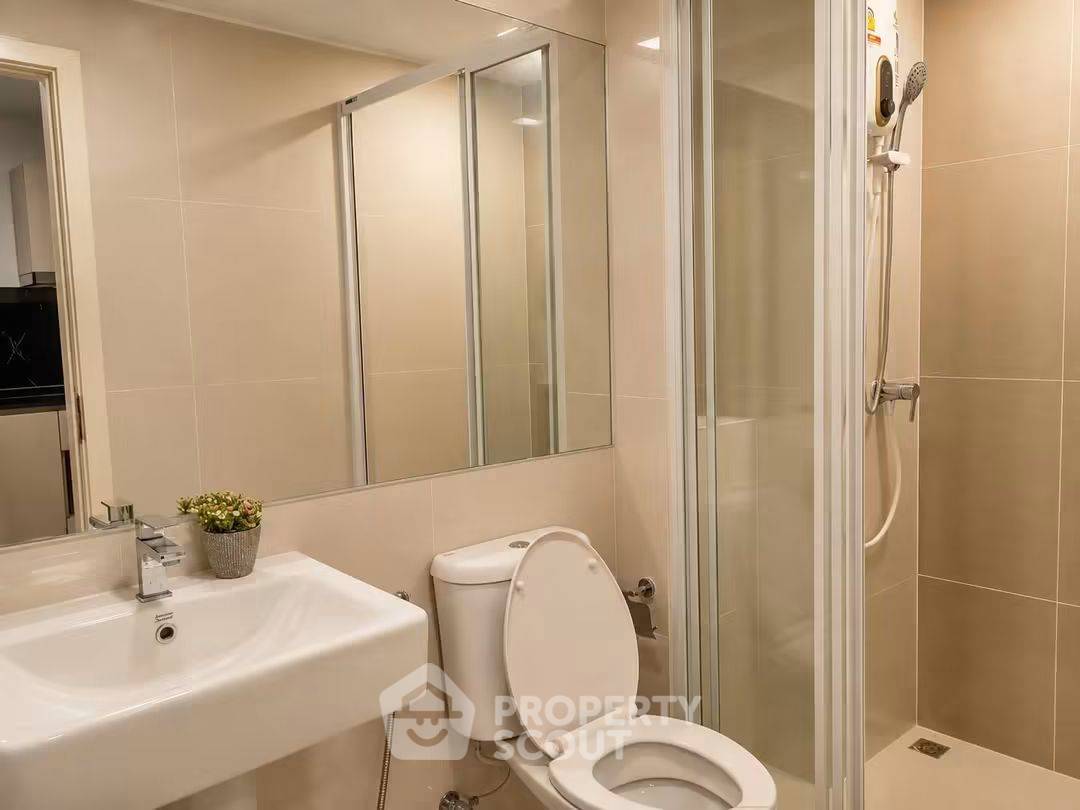 picture 1-BR Condo At The Collect Ratchada 32, 7th Floor (ID 3141057) - 8/11