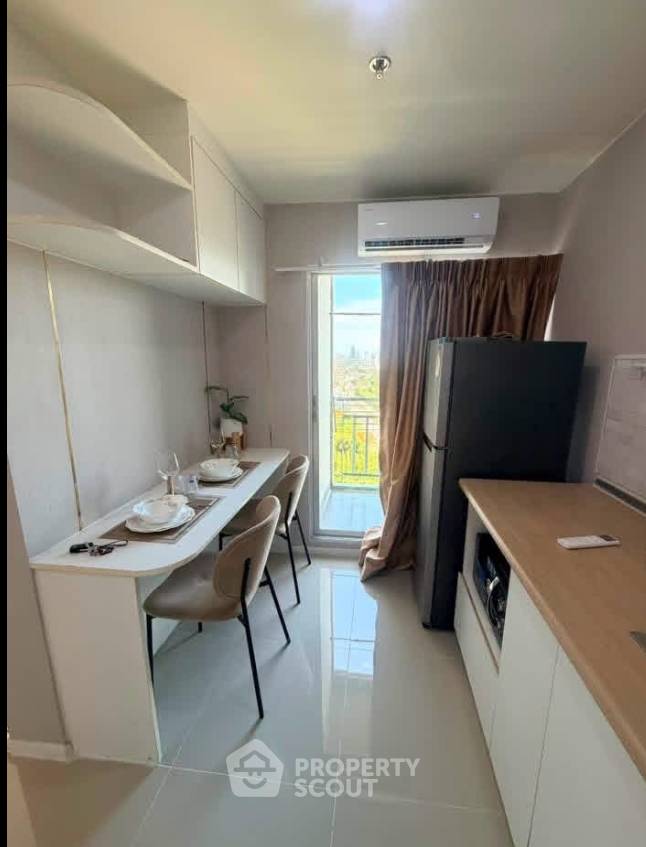 picture 1-BR Condo, Lumpini Seaview Jomtien, High-Floor 19th ð (ID 3143137) - 6/11