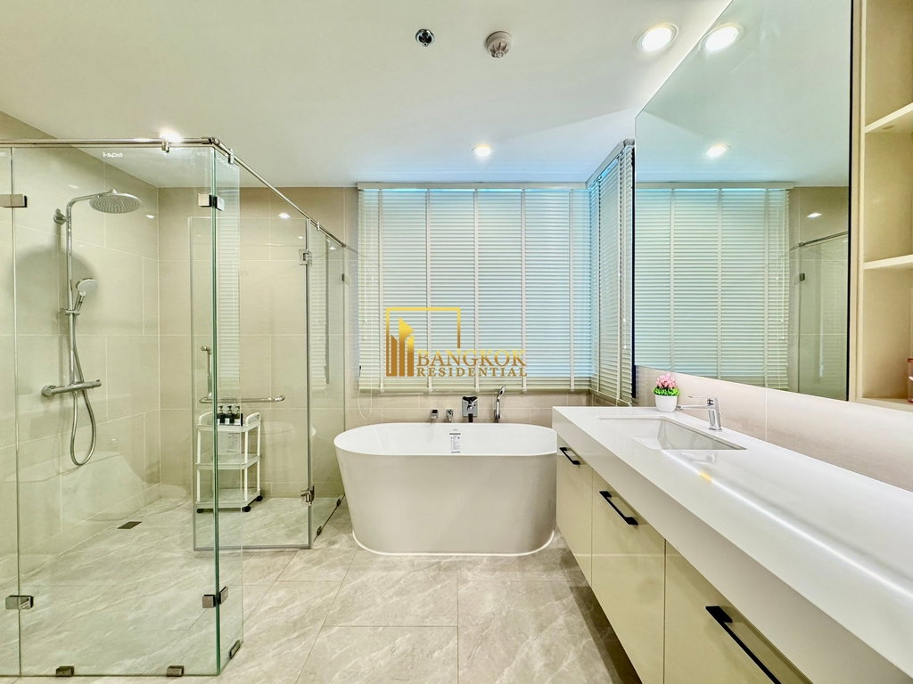 picture Impressive 3 Bedroom Apartment in Vibrant Sathorn Area - BR21098AP - 18/38