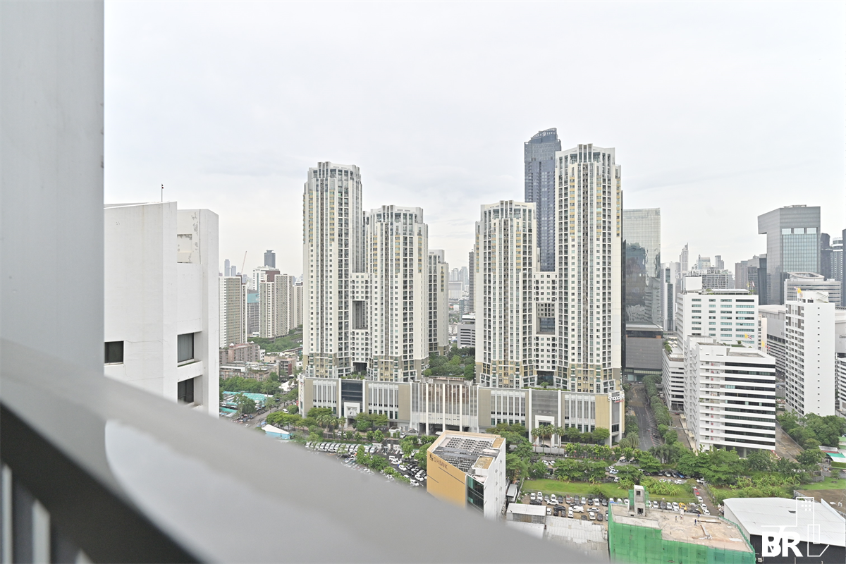 picture Noble Revolve Ratchada 2 Hurry to book!! Unexpected value near MRT Cultural Center of Thailand Station - 1/10