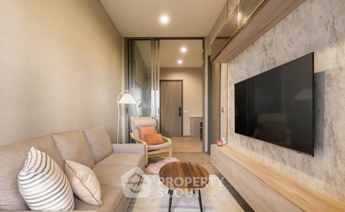 picture 1-BR Condo At Rhythm Charoenkrung Pavilion, 11th Floor Near BTS Saphan Taksin (ID 3141004) - 3/7