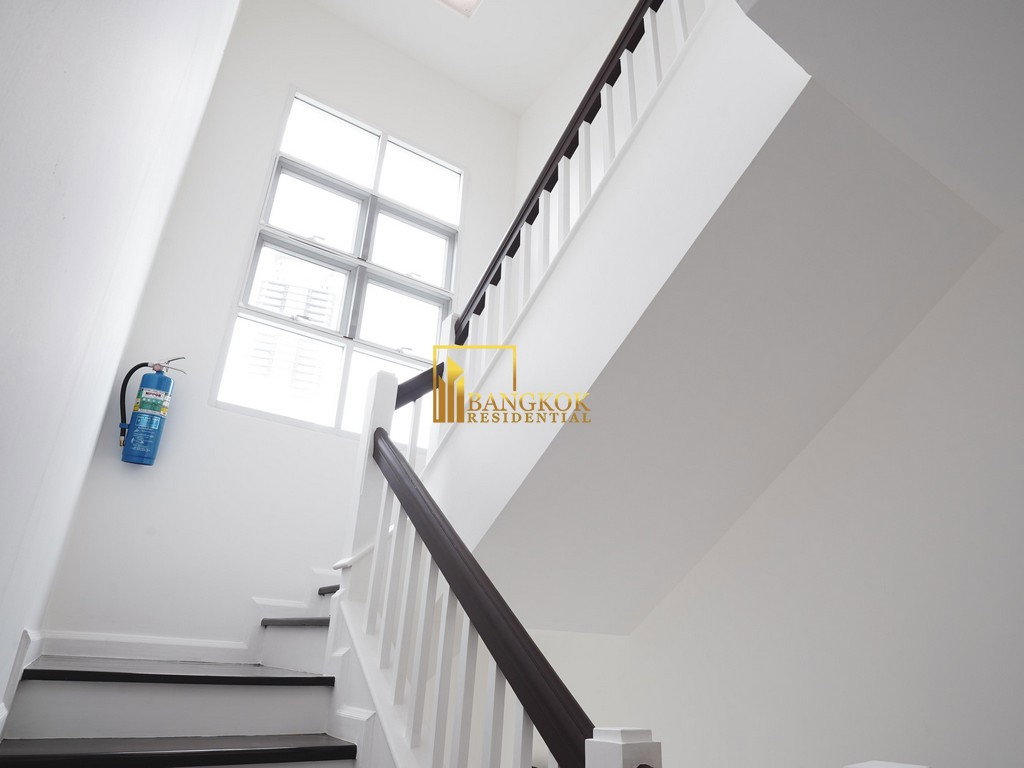 รูป Spacious 3 Bedroom Townhouse For Rent in Silom Area - BR8972TH - รูปที่ 21/27