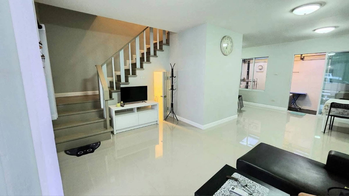 รูป 🏡 ให้เช่าบ้าน ทาวน์โฮม 2 ชั้น ในโครงการคุณภาพ เดินทางสะดวก ติดถนนวงแหวนรอบ 2 ใกล้ห้างสรรพสินค้า มหาวิทยาลัย โรงเรียนนานาชาติ และอื่นๆอีกมากมาย - รูปที่ 1/12