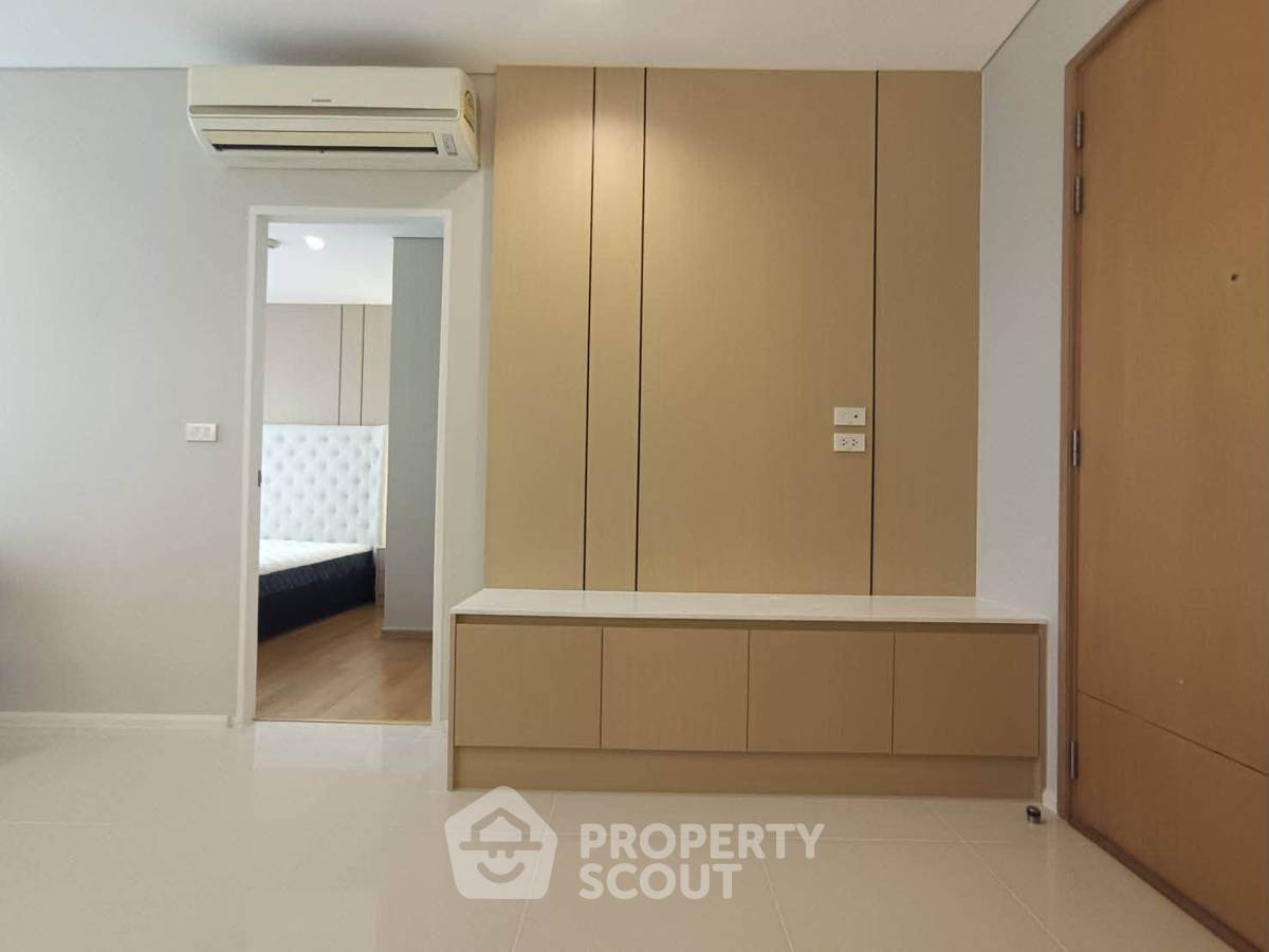 รูป คอนโด 1 ห้องนอน ชั้น 15 ขนาด 40 ตร.ม. วิลล่า อโศก ใกล้ MRT เพชรบุรี 200ม. (ID 3140032) - รูปที่ 15/16