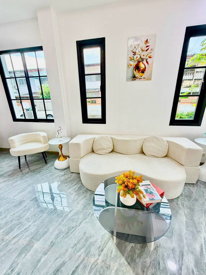 รูป บ้านหลังมุม ทำเลดี ใกล้รถไฟฟ้าสายสีชมพู หมู่บ้านพนาสนธิ์ ถ.นิมิตรใหม่ แขวงมีนบุรี เขตมีนบุรี ใกล้ตลาดมีนบุรี - รูปที่ 8/21