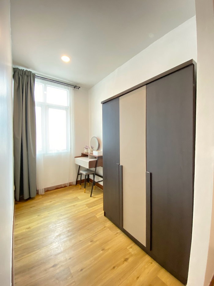 รูป ให้เช่า คอนโดบ้านกลางกรุง รีสอร์ท ขนาด 107 ตร.ม 2 ห้องนอน 2 ห้องน้ำ ราคา 25,900 เฟอร์นิเจอร์เครื่องใช้ไฟฟ้าครบ พร้อมอยู่ !!! - รูปที่ 11/17